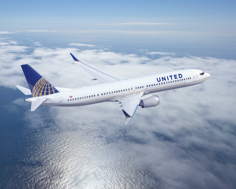 Юнайтед Эйрлайнс 737