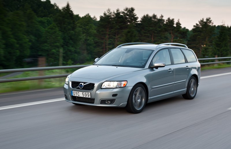 Volvo v50 2012