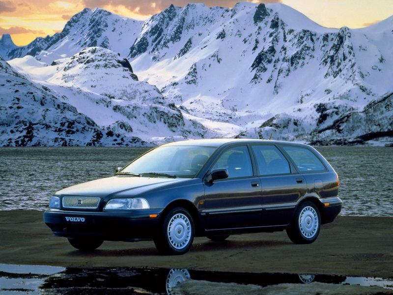 Volvo v40 1998 универсал