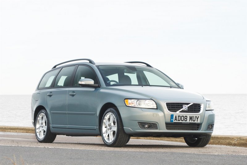 Volvo v40 универсал