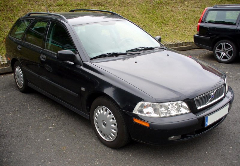 Volvo v40 1999 универсал