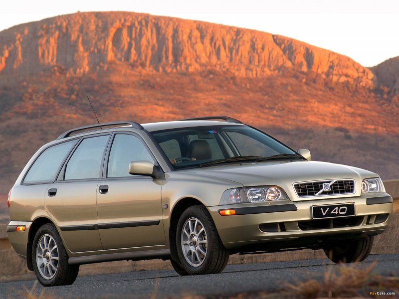 Volvo v40 2001