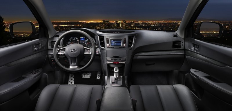 Subaru Legacy 2012 салон