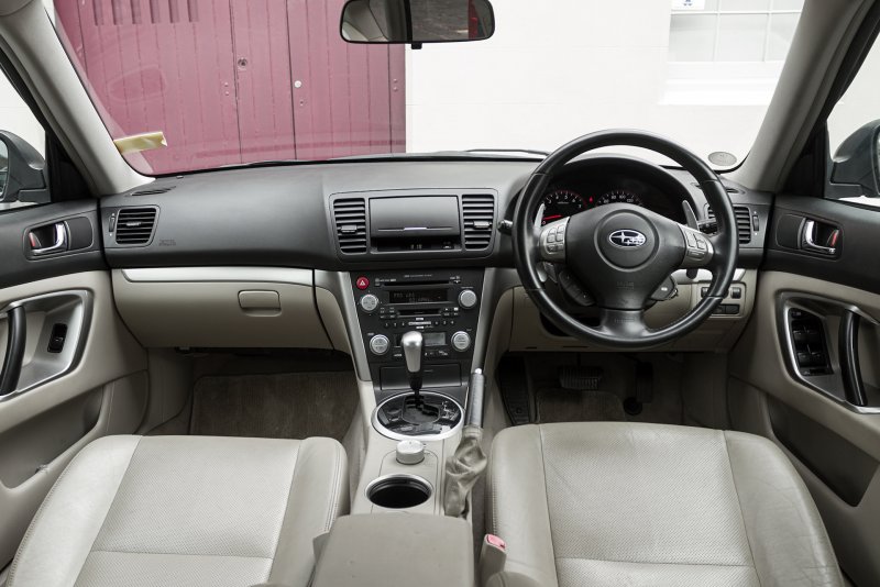 Subaru Legacy 3 салон