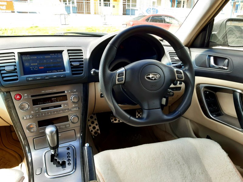 Subaru Legacy 2003 салон