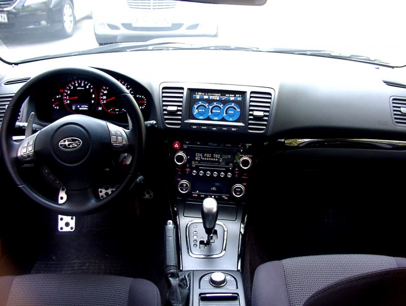 Subaru Legacy bl5 салон