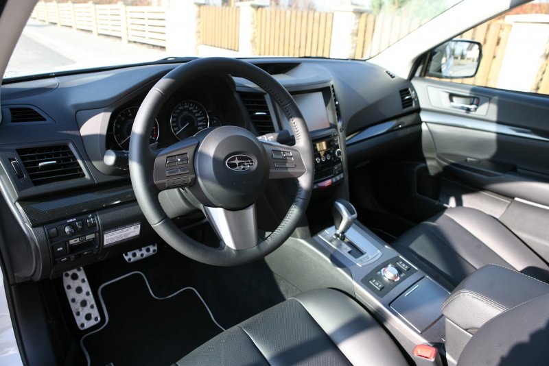 Subaru Legacy 5 салон