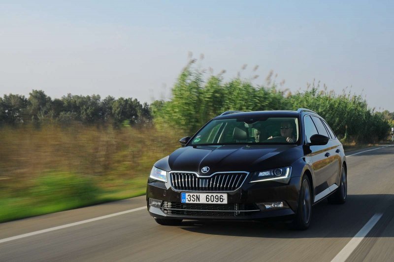 Skoda Superb 2017 универсал