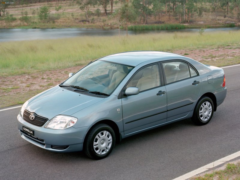 Toyota Corolla e120 седан