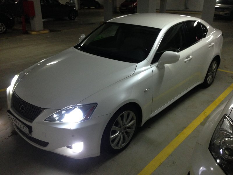 Lexus is 250 перламутр