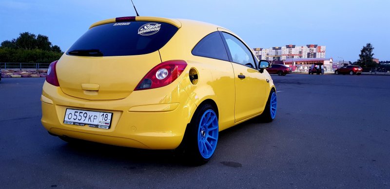 Opel Corsa d фэндеры