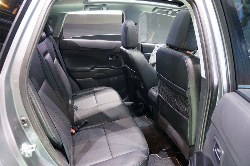 Peugeot 4008 салон