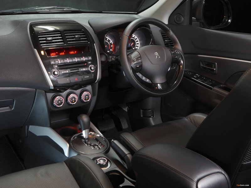 Peugeot 4008 салон
