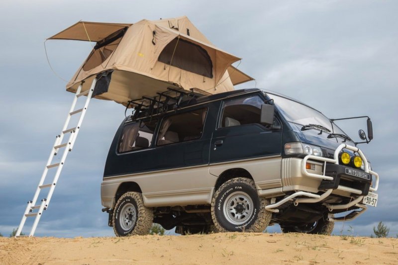 Mitsubishi Delica 4