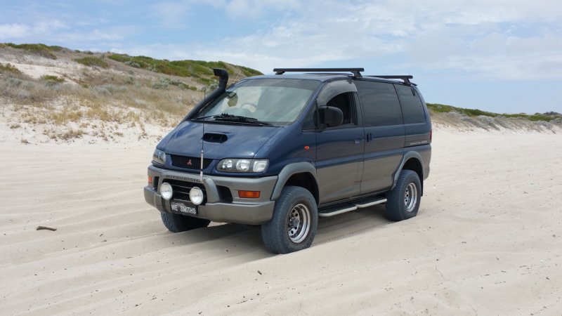Mitsubishi Delica 4