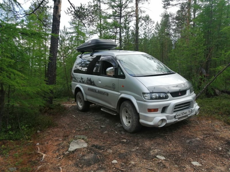 Mitsubishi Delica l400