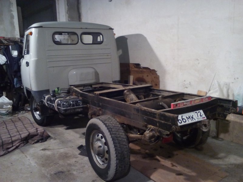 УАЗ 3303 шасси