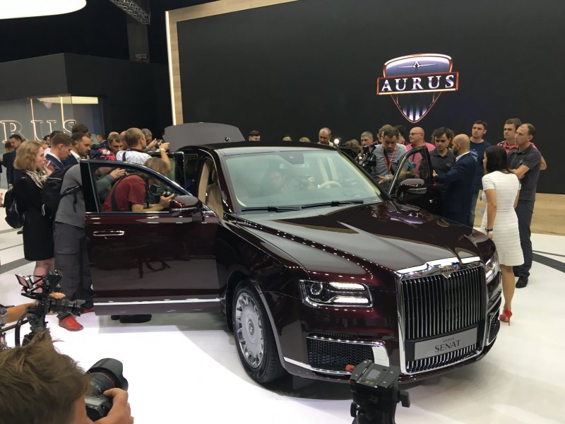 2021 FAW Hongqi e-hs9