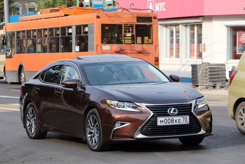 Lexus 921у 70