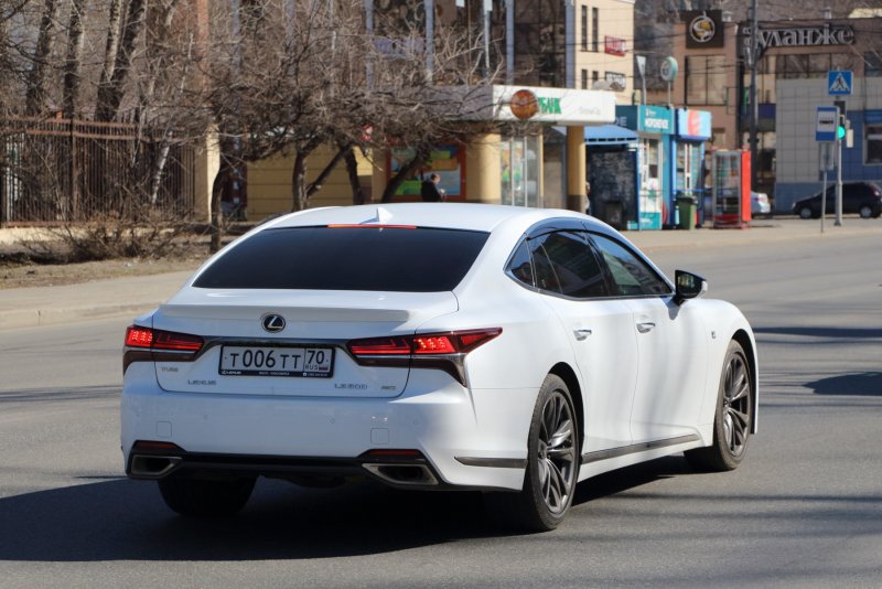 Lexus gs350 белый 2010