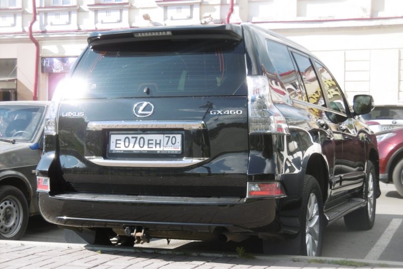 Лексус LX 70