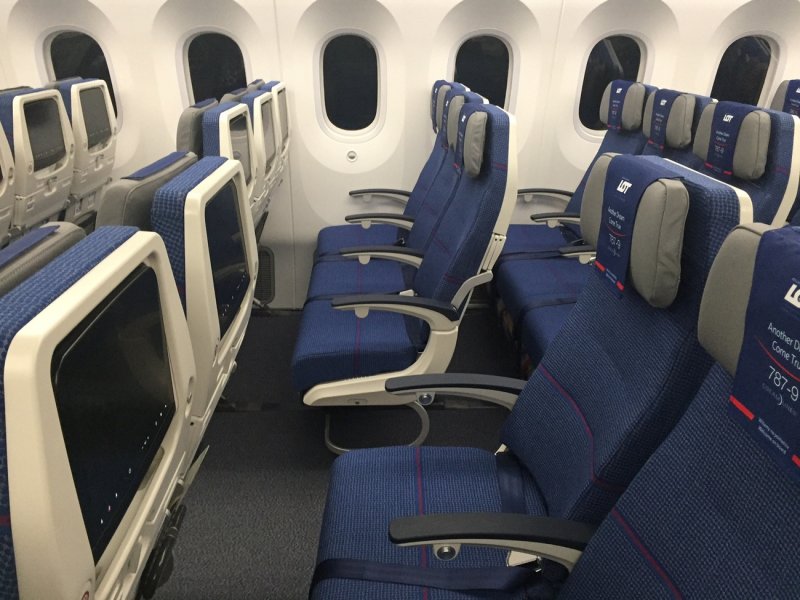 Боинг 737-800 салон