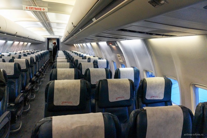Салон самолета Боинг 737