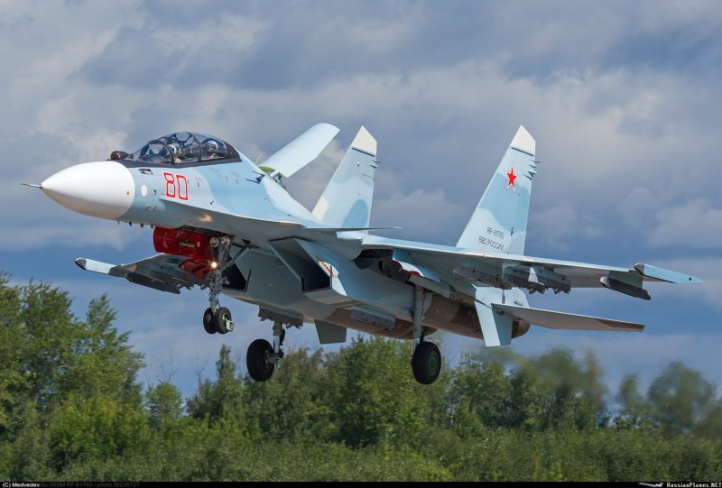 Тяжёлый военно-транспортный самолёт АН-22 («Антей»)