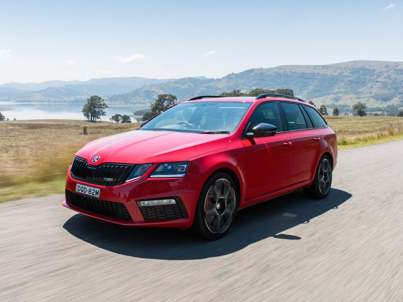 Skoda Octavia a7 черная