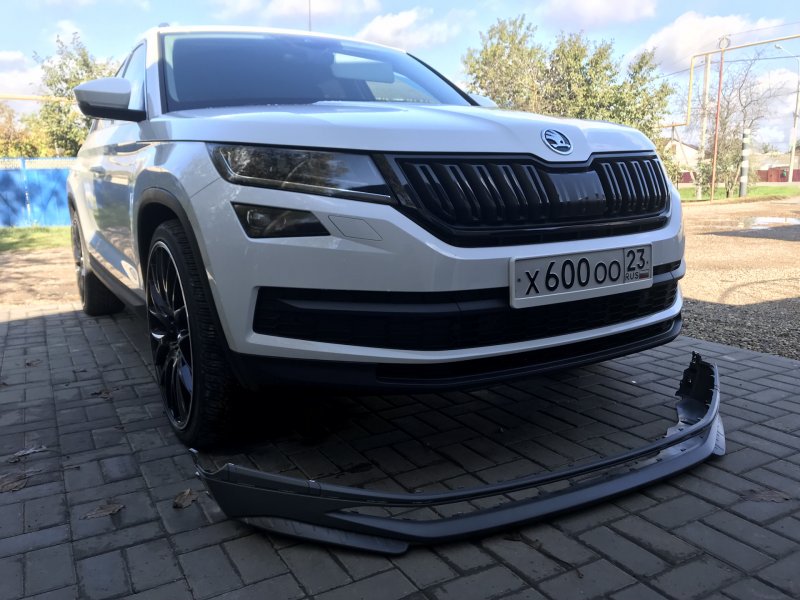 Передний бампер Skoda Kodiaq RS