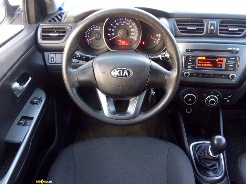 Kia Rio Comfort 2015 салон
