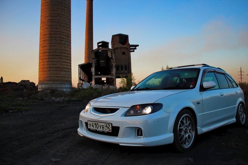 Mazda familia 2003 хэтчбек