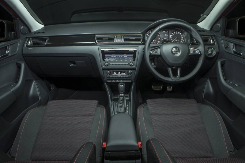 Skoda Rapid 2017 салон
