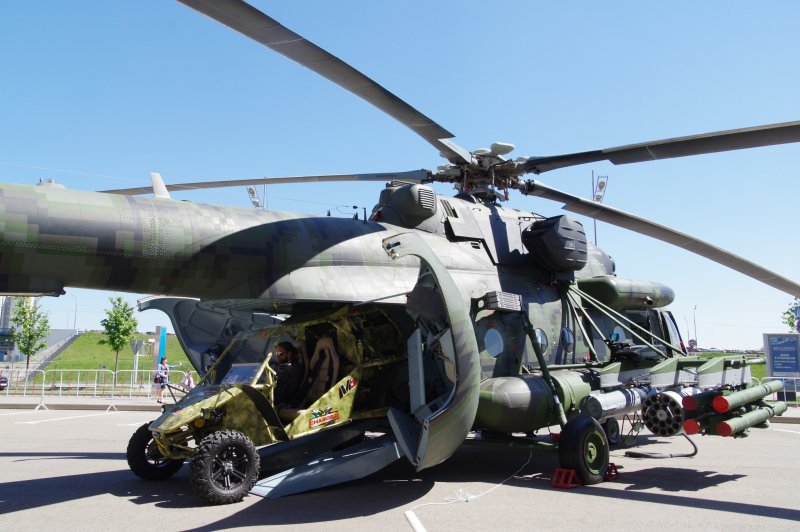 Ми-8 вертолёт