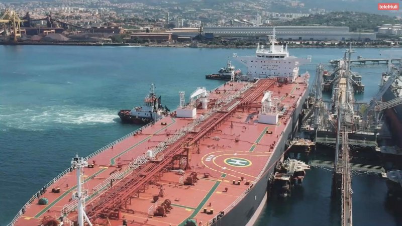 Чертежи универсальный десантный корабль «Trieste».