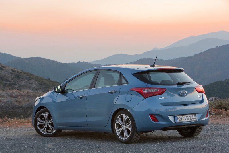 Hyundai i30 2013 хэтчбек