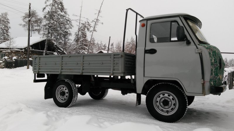 УАЗ 3033 бортовой