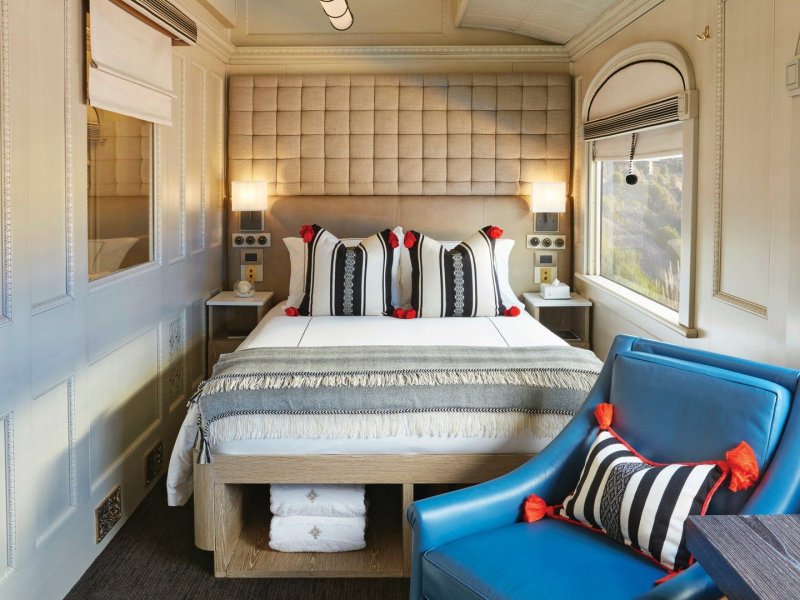 Поезд Golden Eagle («золотой Орел»)