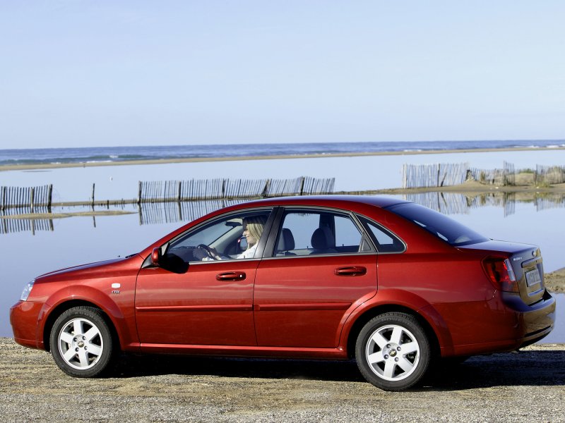 Chevrolet Lacetti sedan