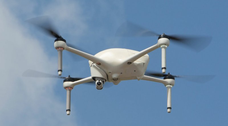 Дрон беспилотный летательный аппарат
