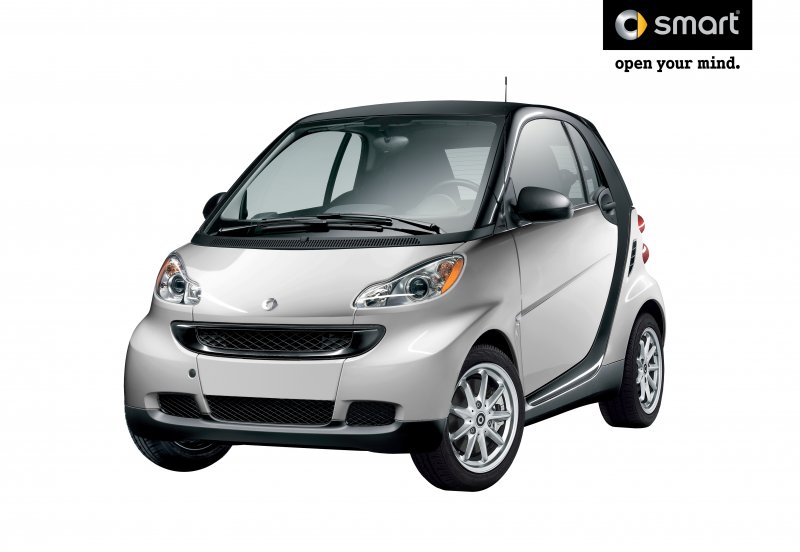 Старый смарт с двигателем спереди