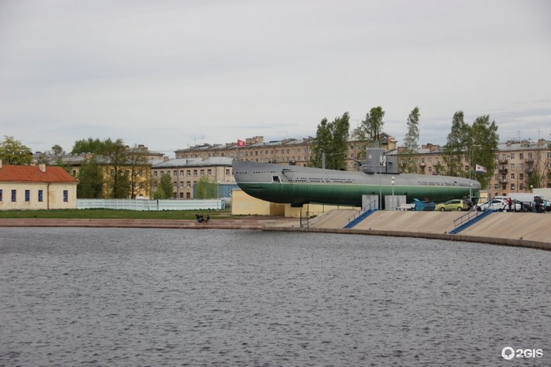 Оргстекло в подводной лодке Перископ