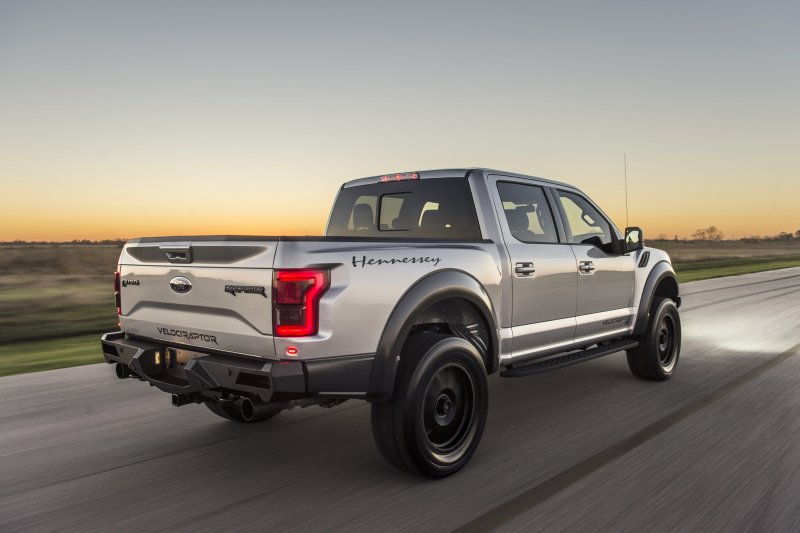 Ford Raptor Hennessey Velociraptor 6x6