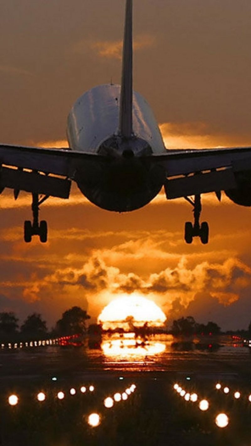 Улетающий самолет