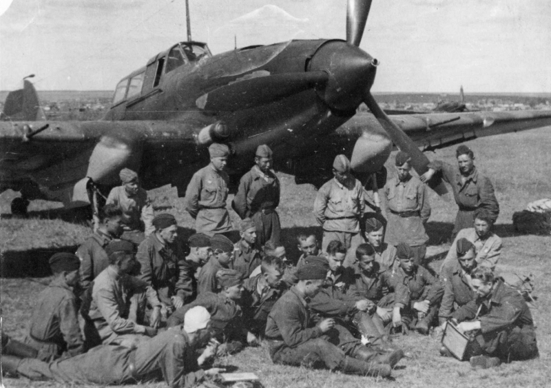 Штурмовик ил 2 в годы ВОВ