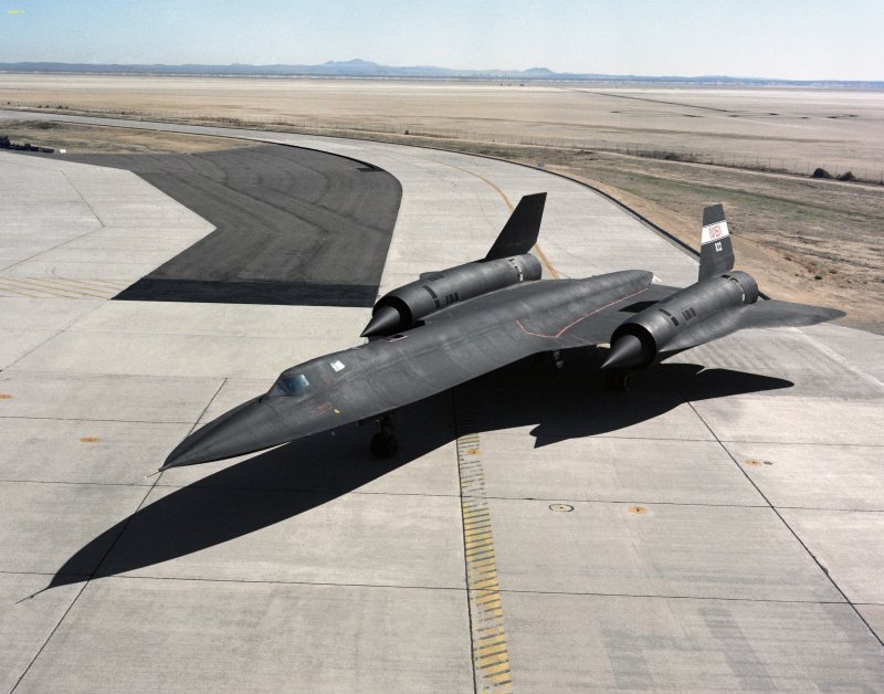 SR-71 Blackbird черный Дрозд