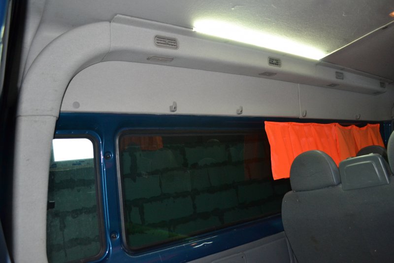 Салон Форд Транзит пассажирский 2008