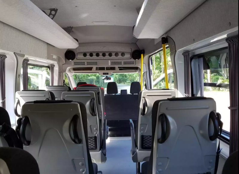 Ford Transit пассажирский салон