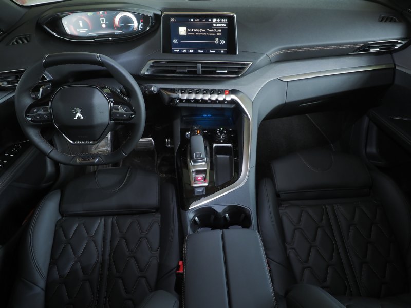 Peugeot 3008 салон 2008