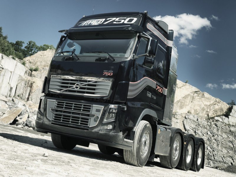 Тягач Volvo fh16